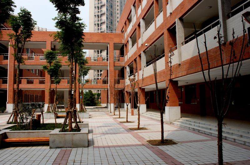 西安市曲江第一中学欢迎您!